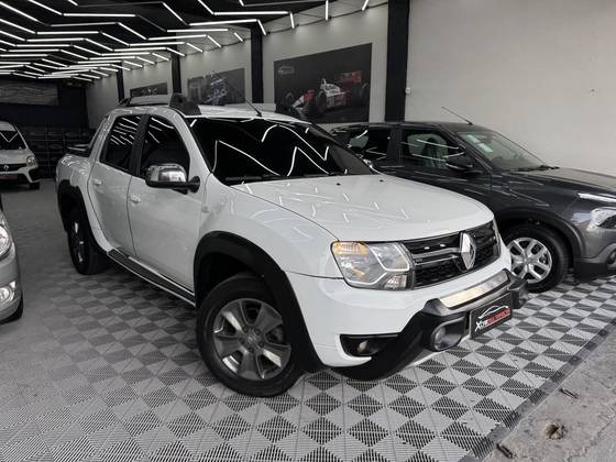 RENAULT DUSTER OROCH 1.6 16V SCE FLEX DYNAMIQUE MANUAL RENAULT DUSTER OROCH 1.6 16V SCE FLEX DYNAMIQUE MANUAL
